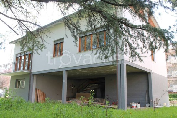 casa indipendente in vendita a Traversetolo