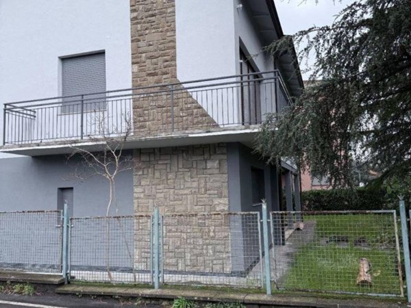 casa indipendente in vendita a Traversetolo