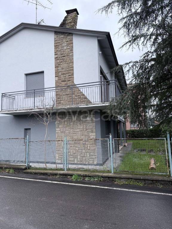 casa indipendente in vendita a Traversetolo