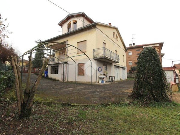 casa indipendente in vendita a Traversetolo
