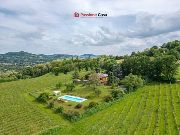 casa indipendente in vendita a Traversetolo