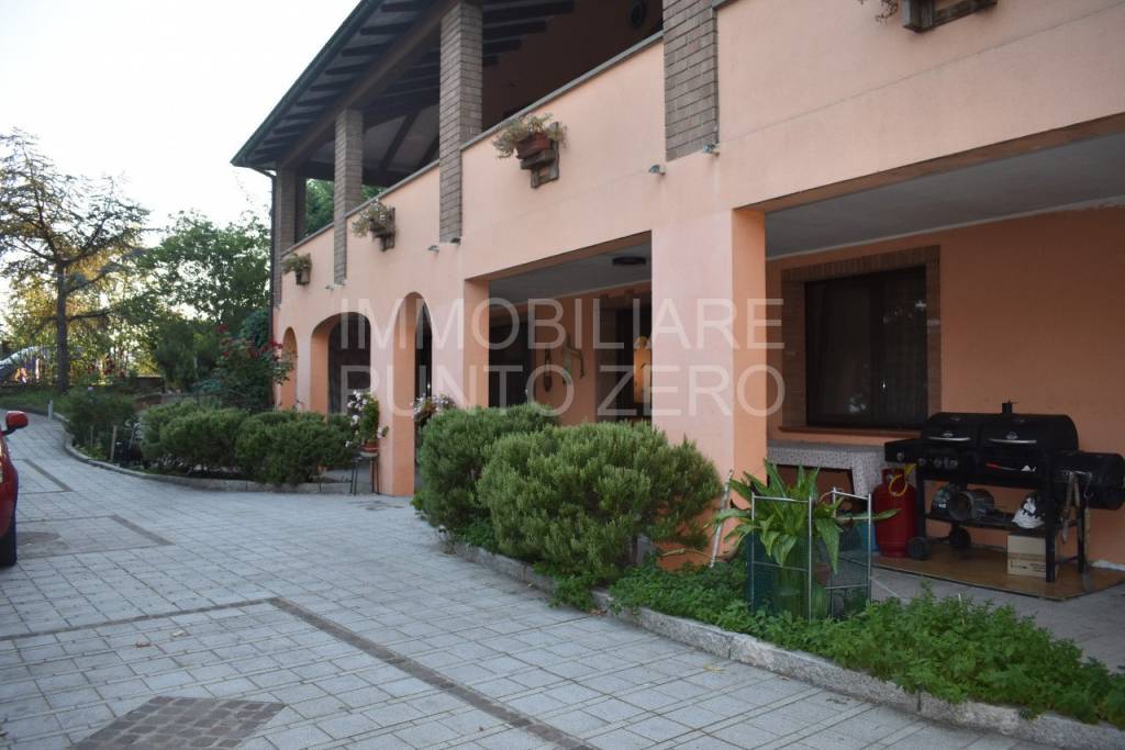 casa indipendente in vendita a Traversetolo