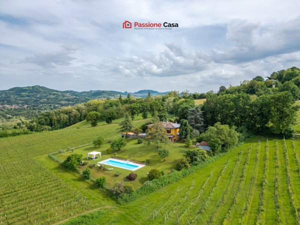 casa indipendente in vendita a Traversetolo