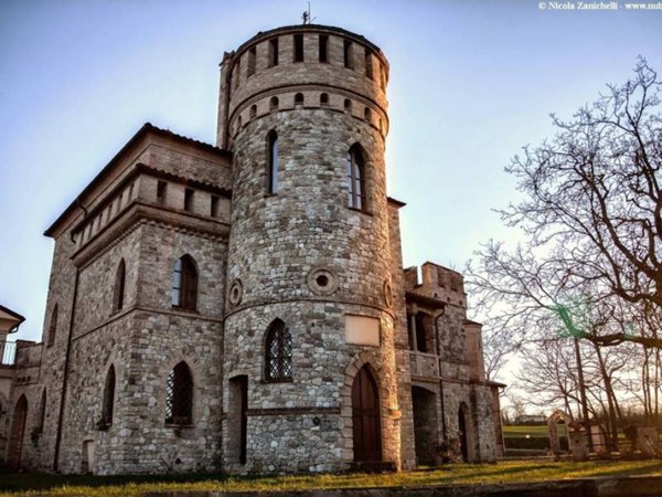 casa indipendente in vendita a Traversetolo