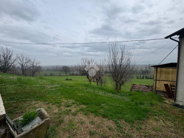 casa indipendente in vendita a Traversetolo