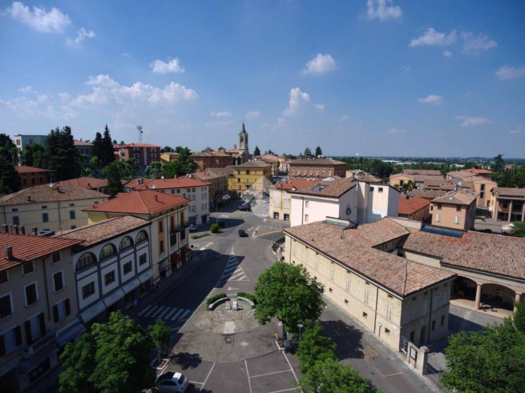 appartamento in vendita a Traversetolo in zona Bannone