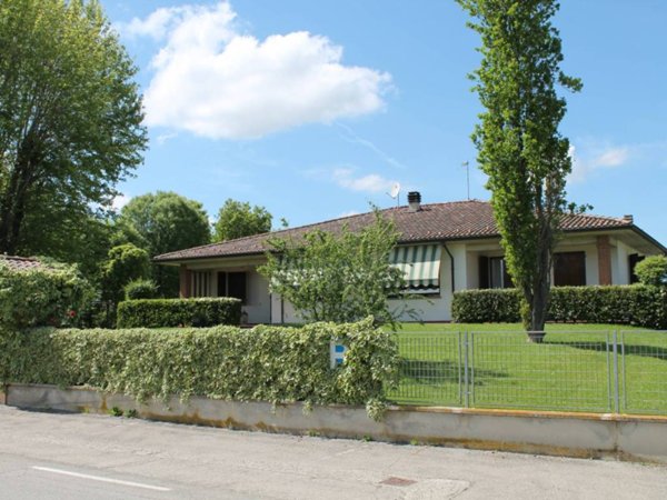 casa indipendente in vendita a Traversetolo in zona Bannone