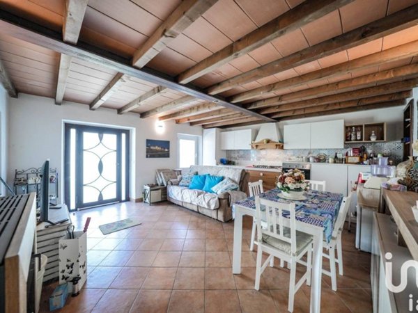 casa indipendente in vendita a Traversetolo