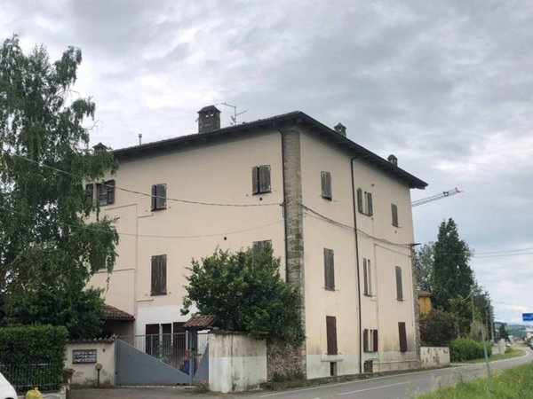 appartamento in vendita a Traversetolo in zona Mamiano