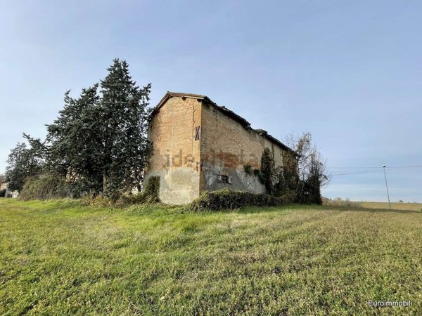 casa indipendente in vendita a Traversetolo