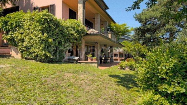 casa indipendente in vendita a Traversetolo