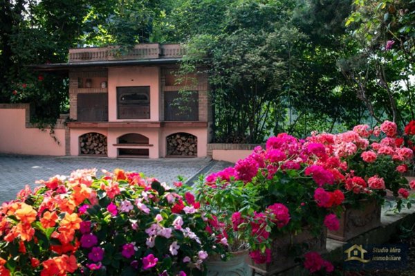 casa indipendente in vendita a Traversetolo