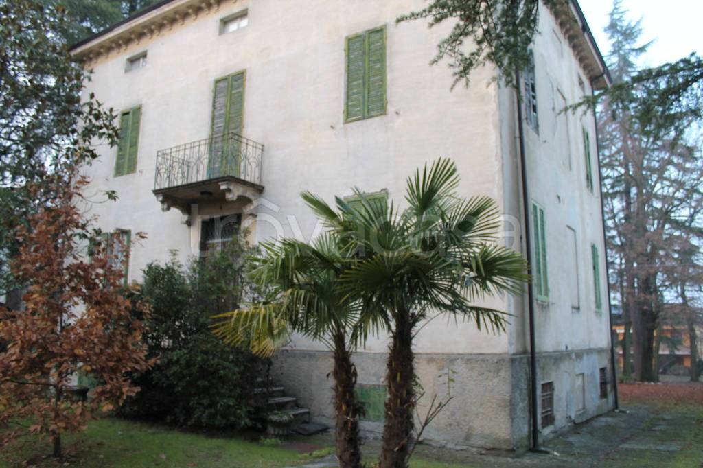 casa indipendente in vendita a Traversetolo in zona Vignale di Traversetolo