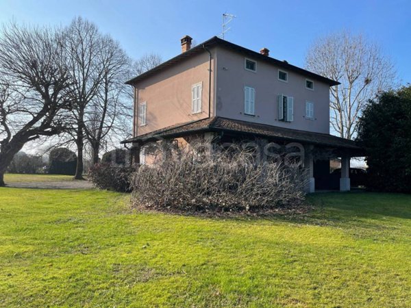 casa indipendente in vendita a Traversetolo in zona Mamiano