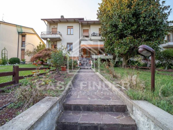 casa indipendente in vendita a Traversetolo