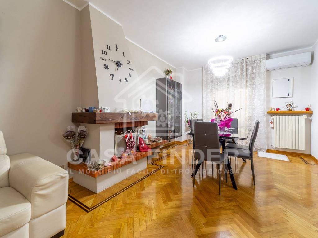 casa indipendente in vendita a Traversetolo