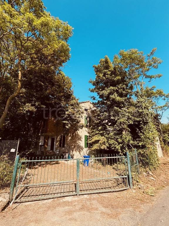 casa indipendente in vendita a Traversetolo