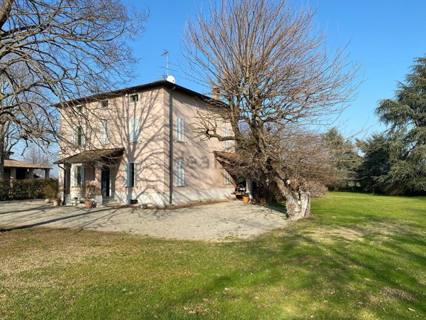 casa indipendente in vendita a Traversetolo in zona Bannone