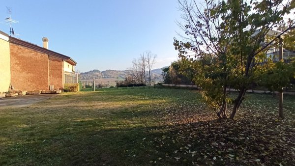 casa indipendente in vendita a Traversetolo