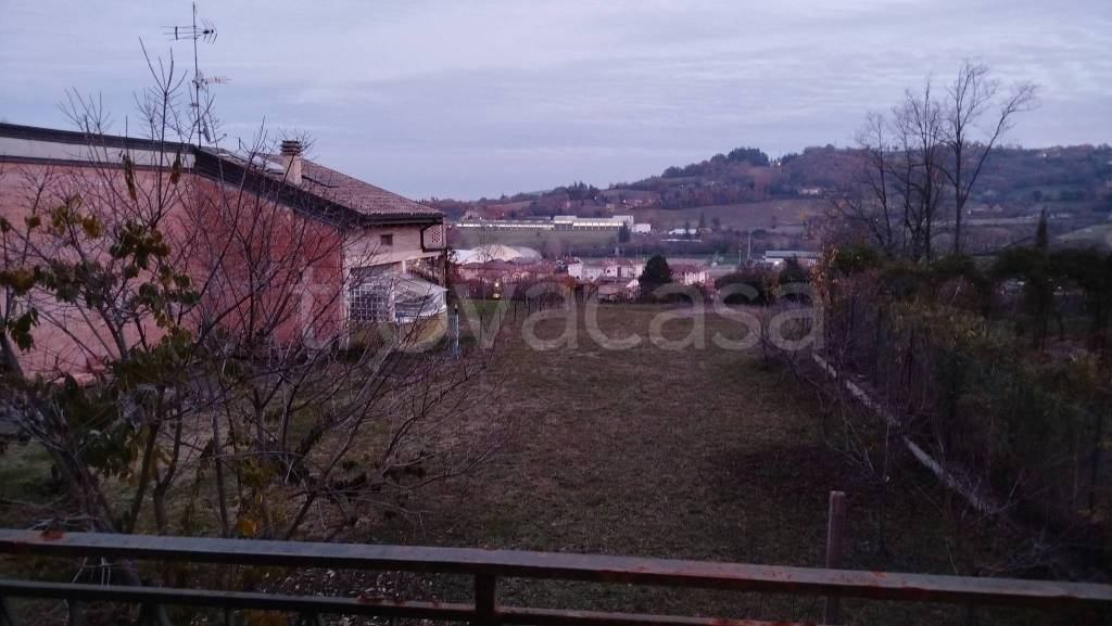 casa indipendente in vendita a Traversetolo