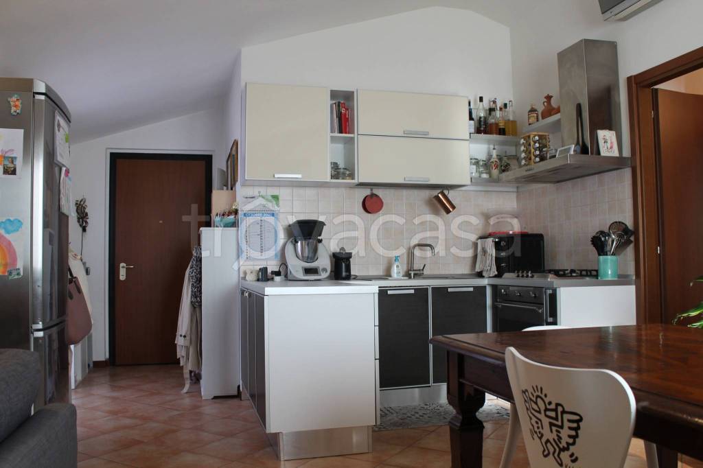 appartamento in vendita a Traversetolo in zona Vignale di Traversetolo