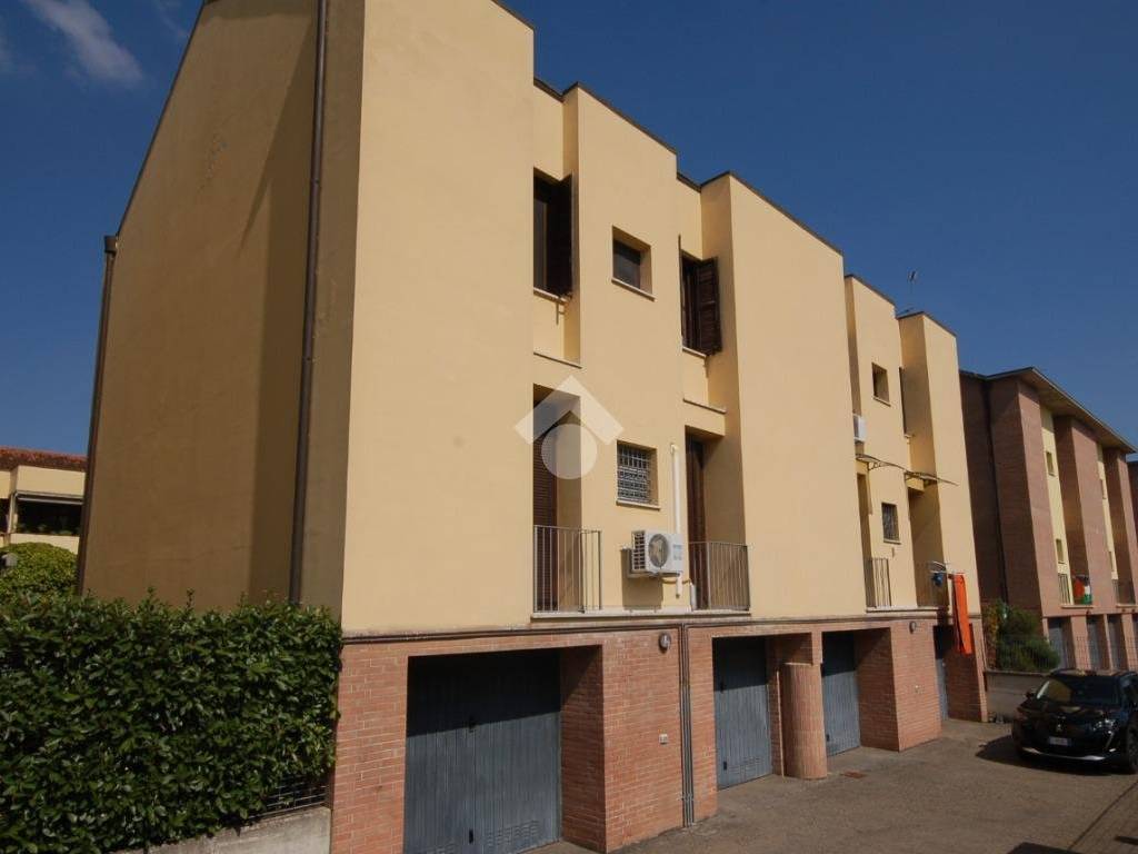 appartamento in vendita a Traversetolo in zona Mamiano