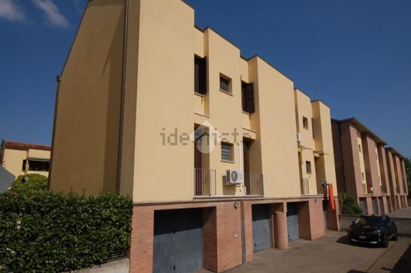 appartamento in vendita a Traversetolo in zona Mamiano