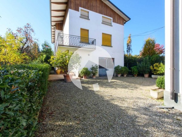 casa indipendente in vendita a Traversetolo