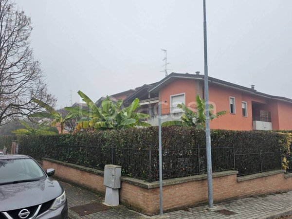 appartamento in vendita a Traversetolo in zona Bannone