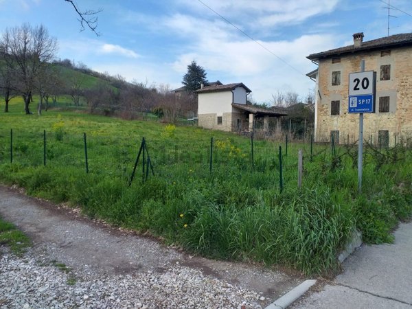 casa indipendente in vendita a Traversetolo