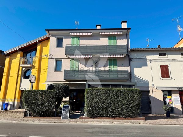 negozio in vendita a Traversetolo