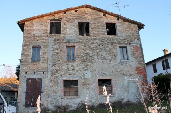 casa semindipendente in vendita a Traversetolo