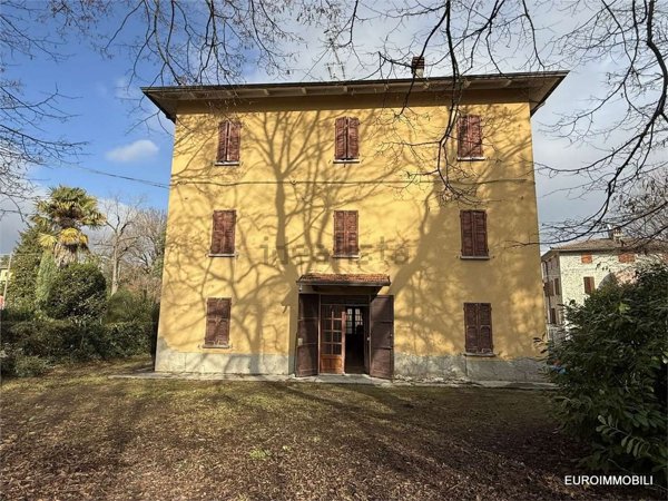casa indipendente in vendita a Traversetolo