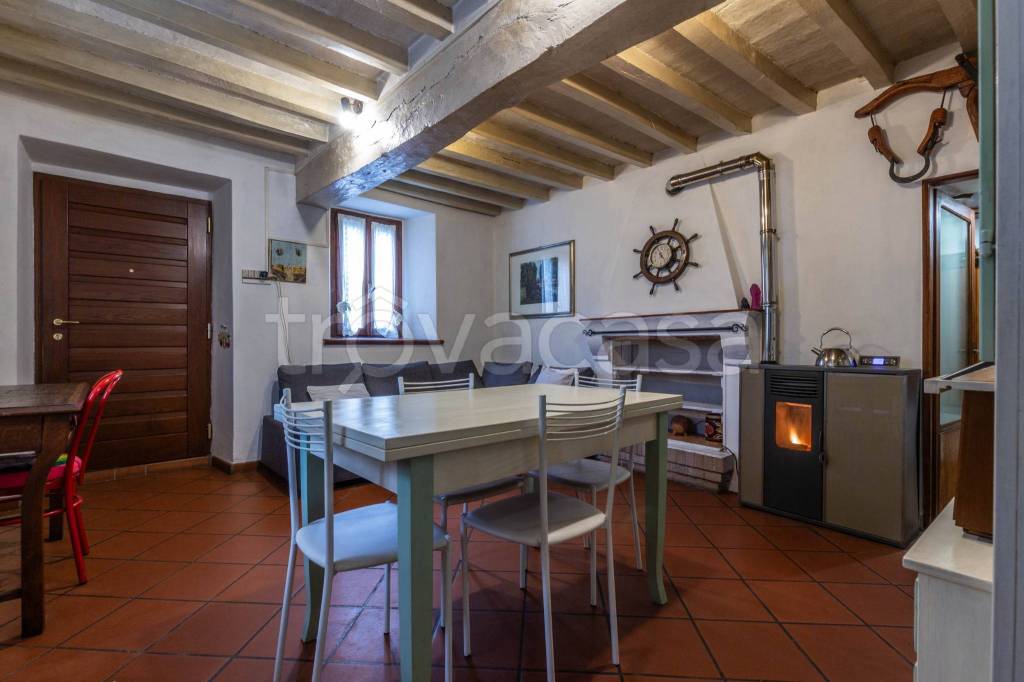 casa indipendente in vendita a Traversetolo in zona Mamiano