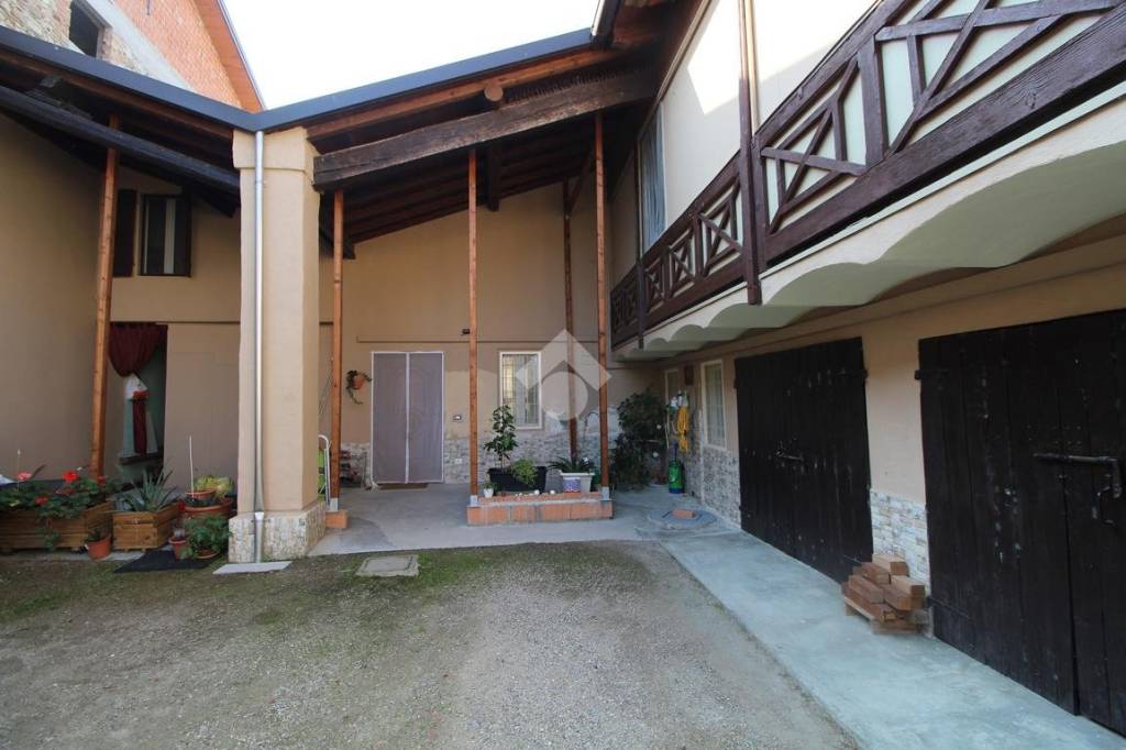 casa indipendente in vendita a Traversetolo