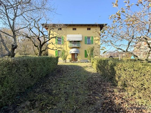 casa indipendente in vendita a Traversetolo in zona Vignale di Traversetolo