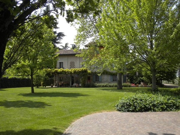 casa indipendente in vendita a Traversetolo