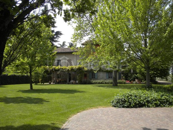 casa indipendente in vendita a Traversetolo