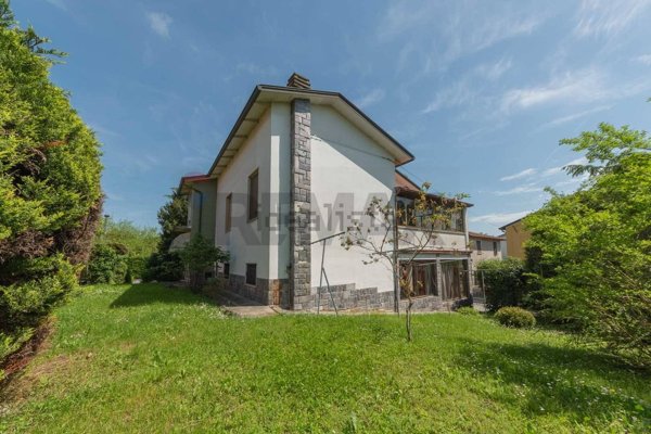 casa indipendente in vendita a Traversetolo in zona Bannone