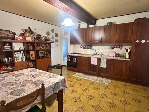 casa indipendente in vendita a Traversetolo in zona Bannone