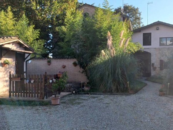 casa indipendente in vendita a Traversetolo in zona Bannone
