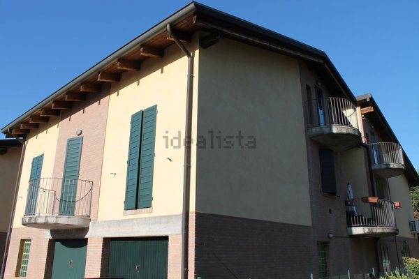 appartamento in vendita a Traversetolo in zona Vignale di Traversetolo