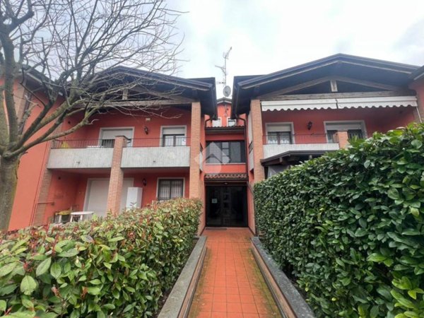 appartamento in vendita a Traversetolo in zona Bannone