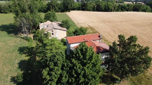 casa indipendente in vendita a Traversetolo in zona Sivizzano
