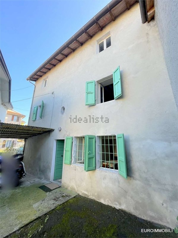 casa indipendente in vendita a Traversetolo in zona Mamiano