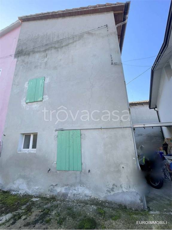 casa indipendente in vendita a Traversetolo in zona Mamiano