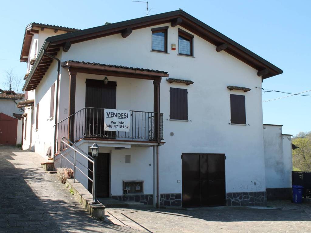 casa indipendente in vendita a Traversetolo