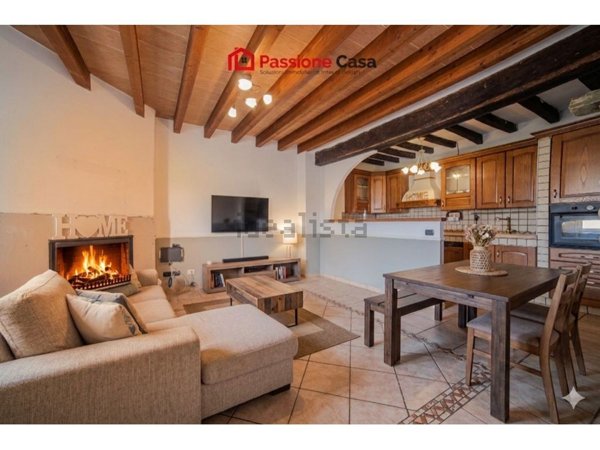 casa indipendente in vendita a Traversetolo