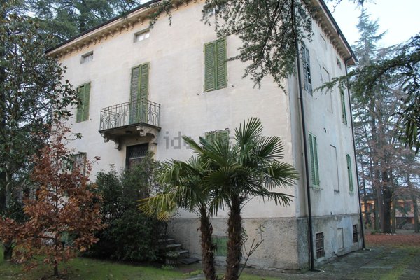 casa indipendente in vendita a Traversetolo in zona Vignale di Traversetolo