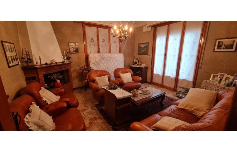 appartamento in vendita a Traversetolo